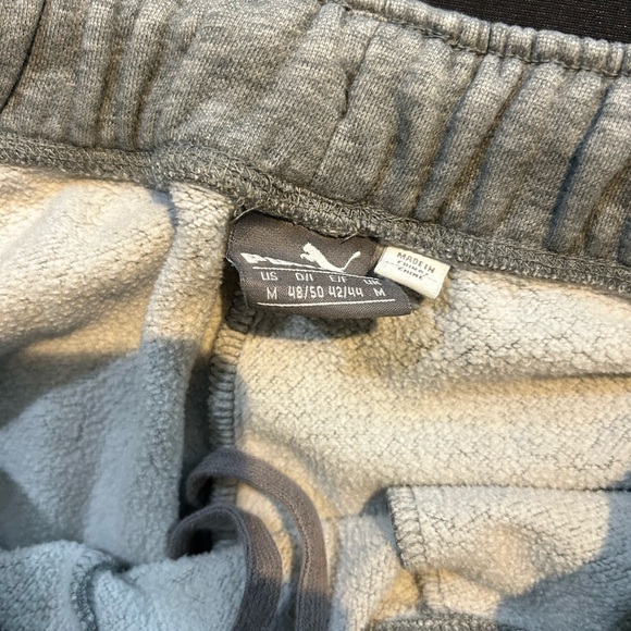 Puma Ticker Joggers - Stylish Comfort for Active Lifestyle - Picture 3 of 5